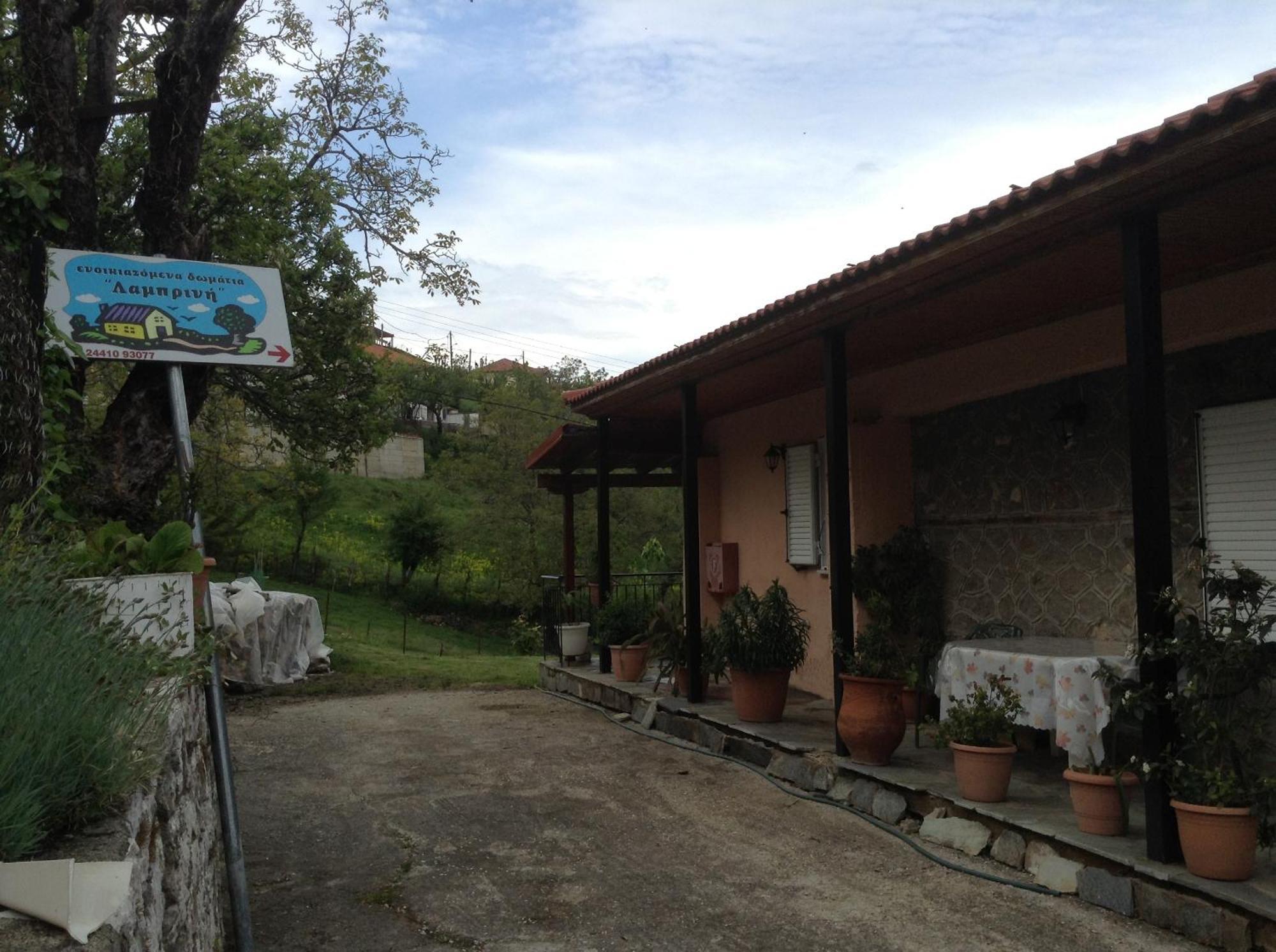 Guesthouse Lamprini Неохори Екстериор снимка