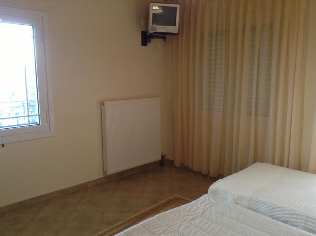 Guesthouse Lamprini Неохори Стая снимка