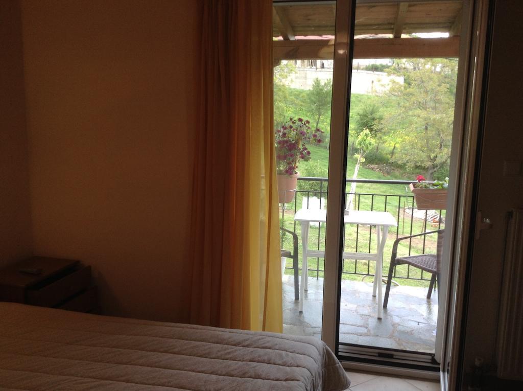 Guesthouse Lamprini Неохори Екстериор снимка